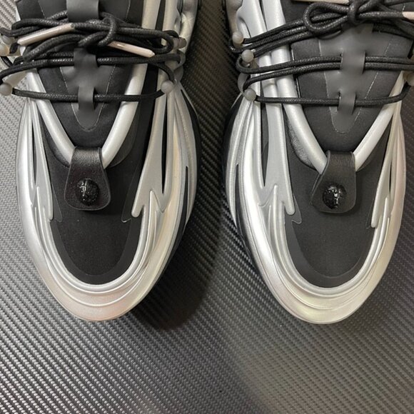 Balmain Unicorn Leather Low-Top Black And White Loafers - Picture 8 of 9